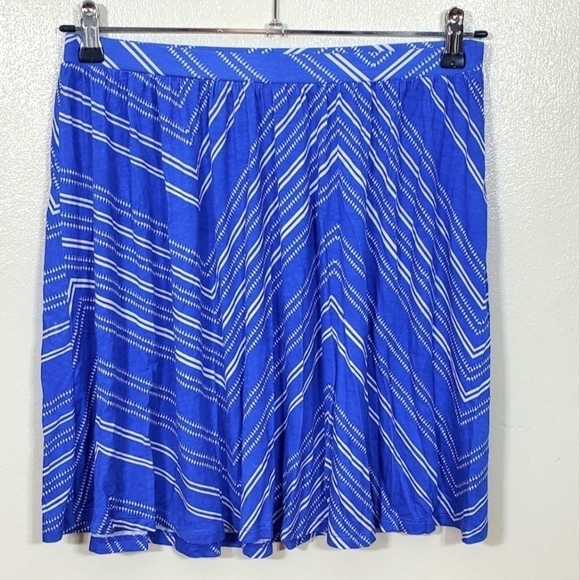 Knit Smocked Skirt Blue Chevron Striped Size Medium - Picture 1 of 5